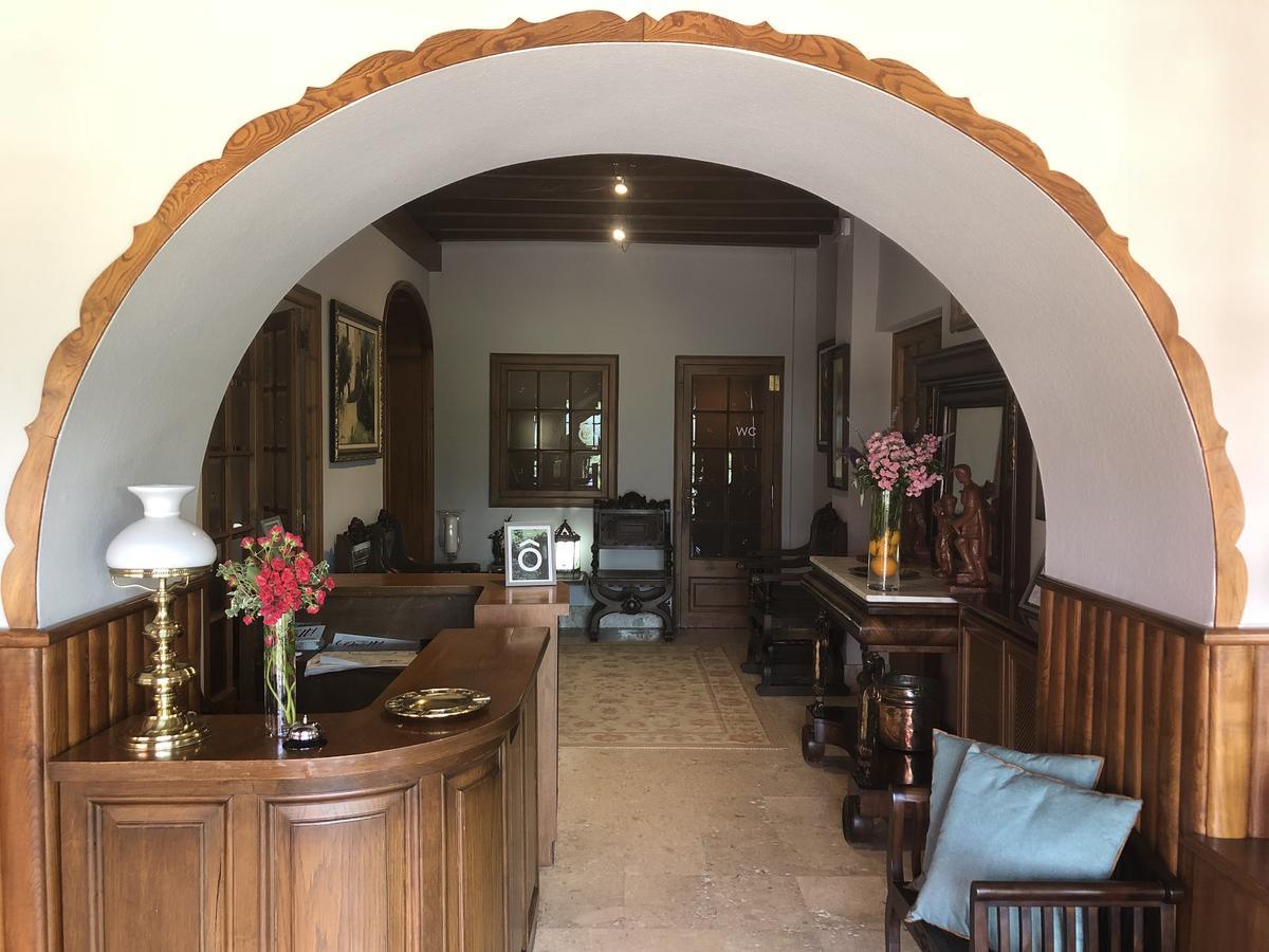 Hostal De La Gloria Виладрау Экстерьер фото