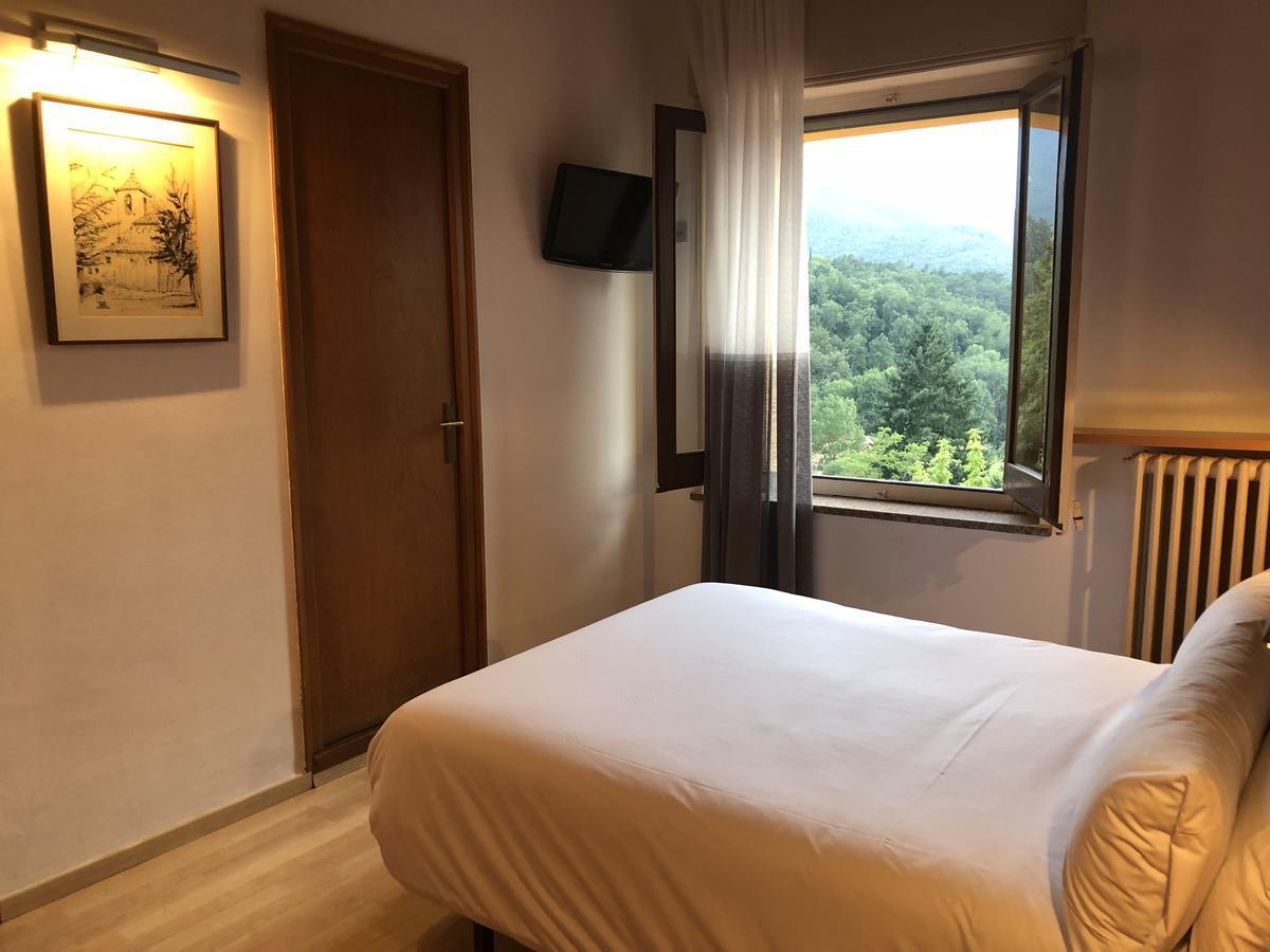 Hostal De La Gloria Виладрау Экстерьер фото
