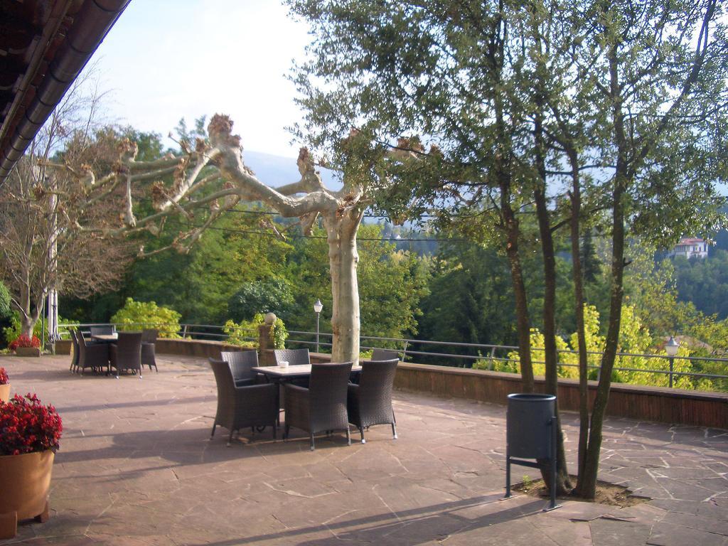 Hostal De La Gloria Виладрау Экстерьер фото