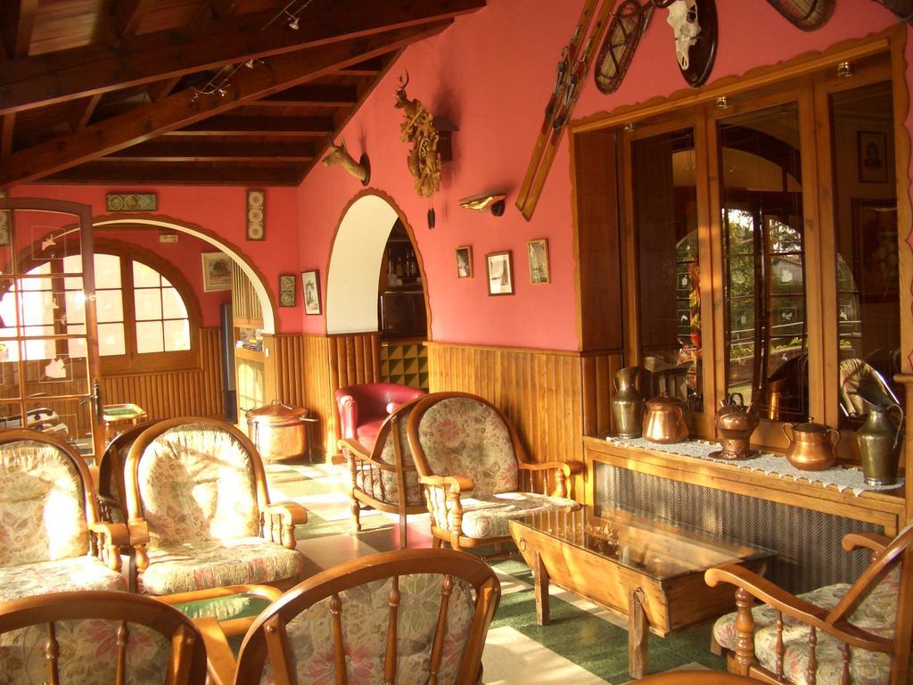 Hostal De La Gloria Виладрау Экстерьер фото